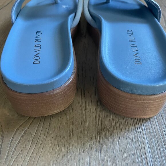 Donald Pliner Women's Fifi Slide Sandals Blue Leather Upper Resort 8.5M - Picture 9 of 9